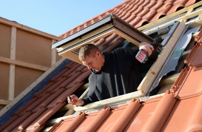 Pose de fenêtres de toit Velux à Bezinghem